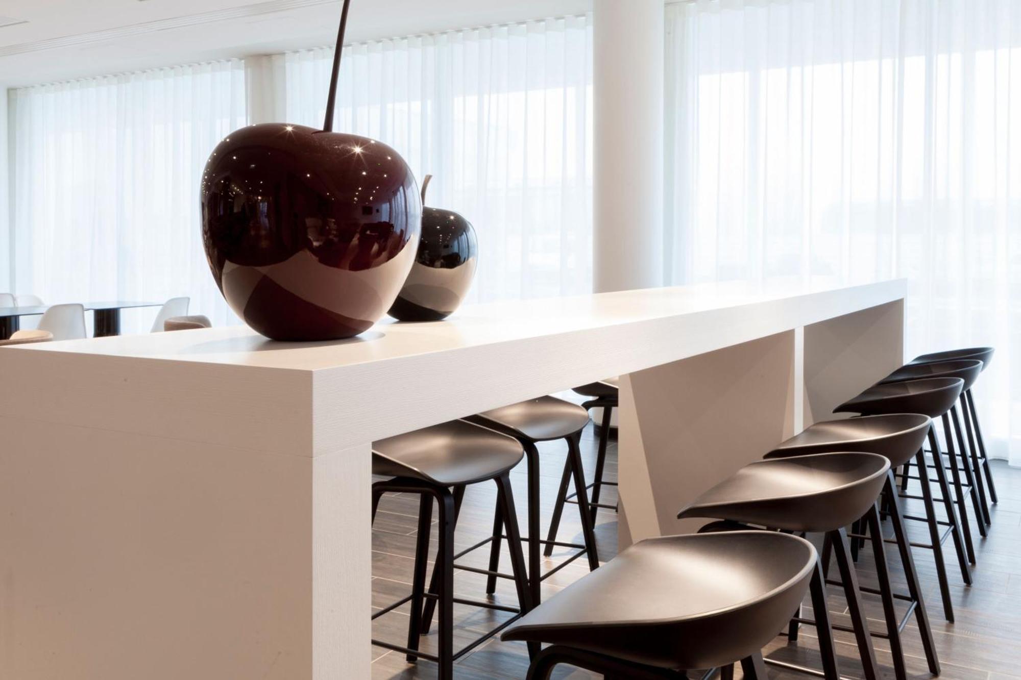 Ac Hotel By Marriott Paris Le Bourget Airport Dugny Bagian luar foto