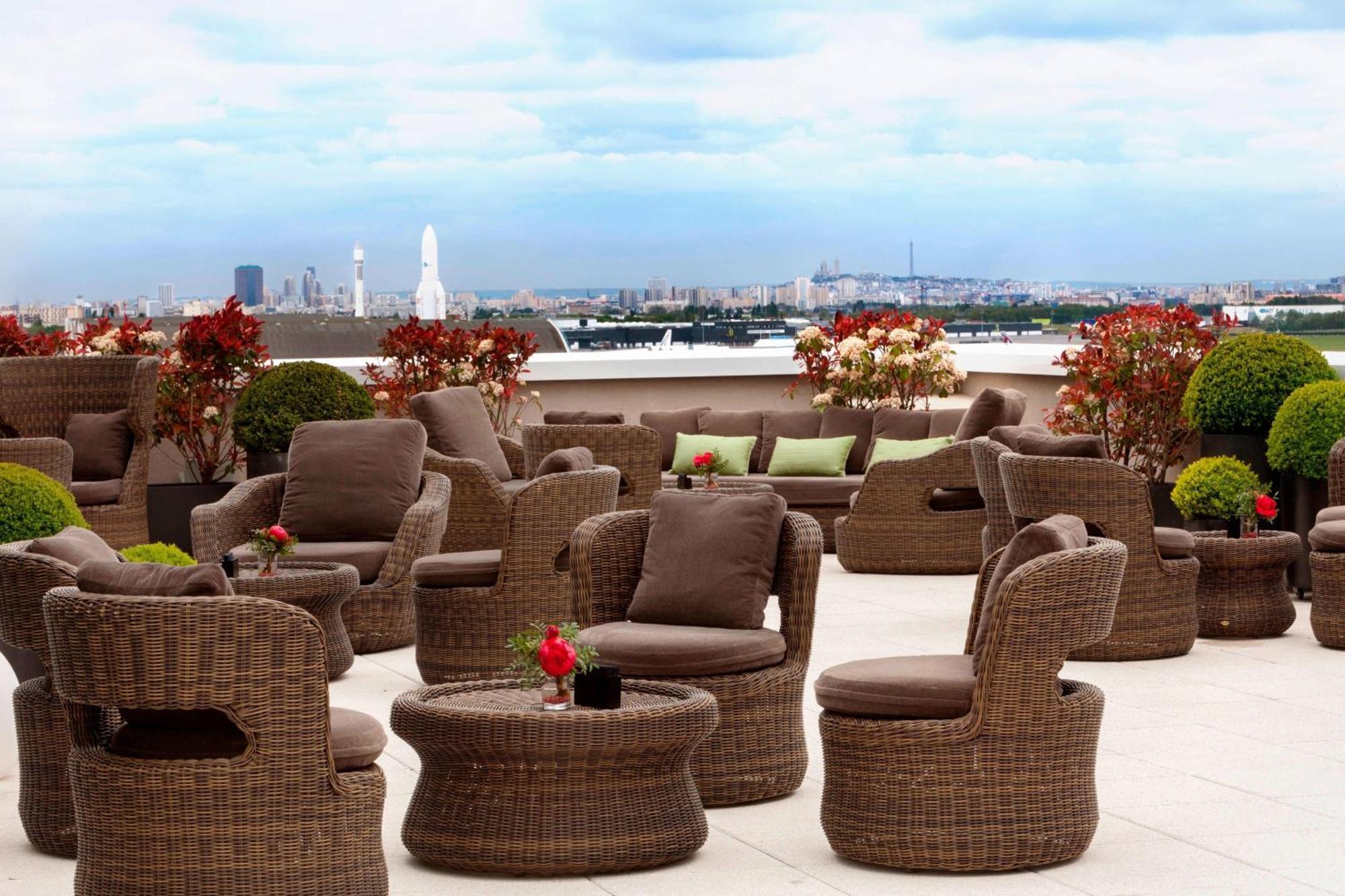Ac Hotel By Marriott Paris Le Bourget Airport Dugny Bagian luar foto